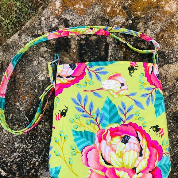 New, handmade, Tula Pink moon garden crossbody purse - Picture 4 of 7